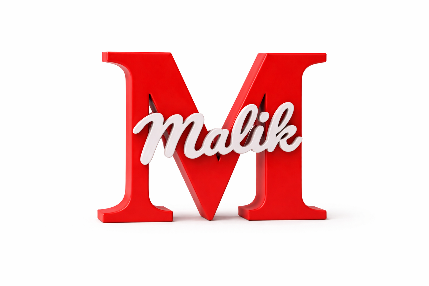 Personalisierte Namensdekoration mit Initiale