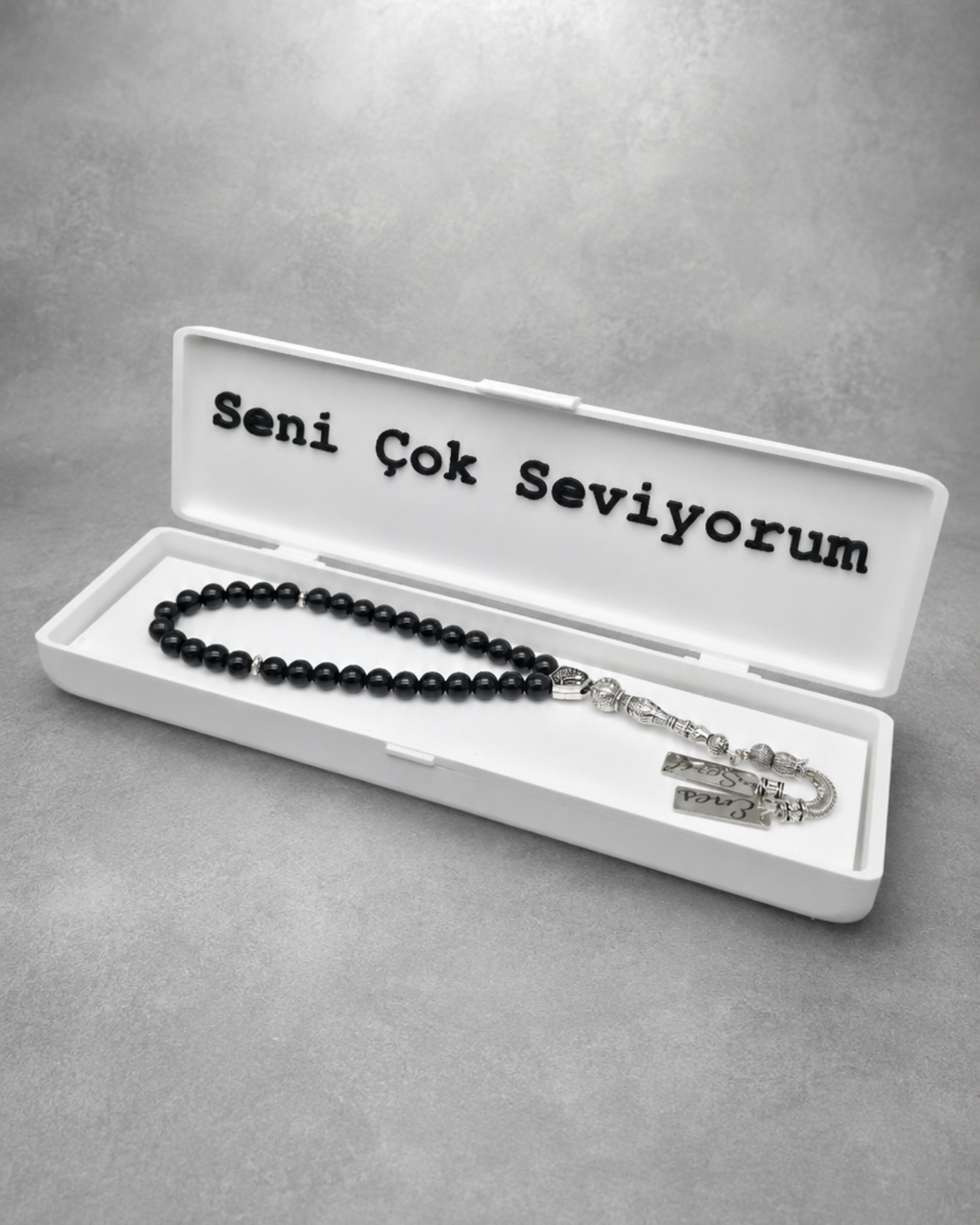 Kutulu doğal taş tesbih