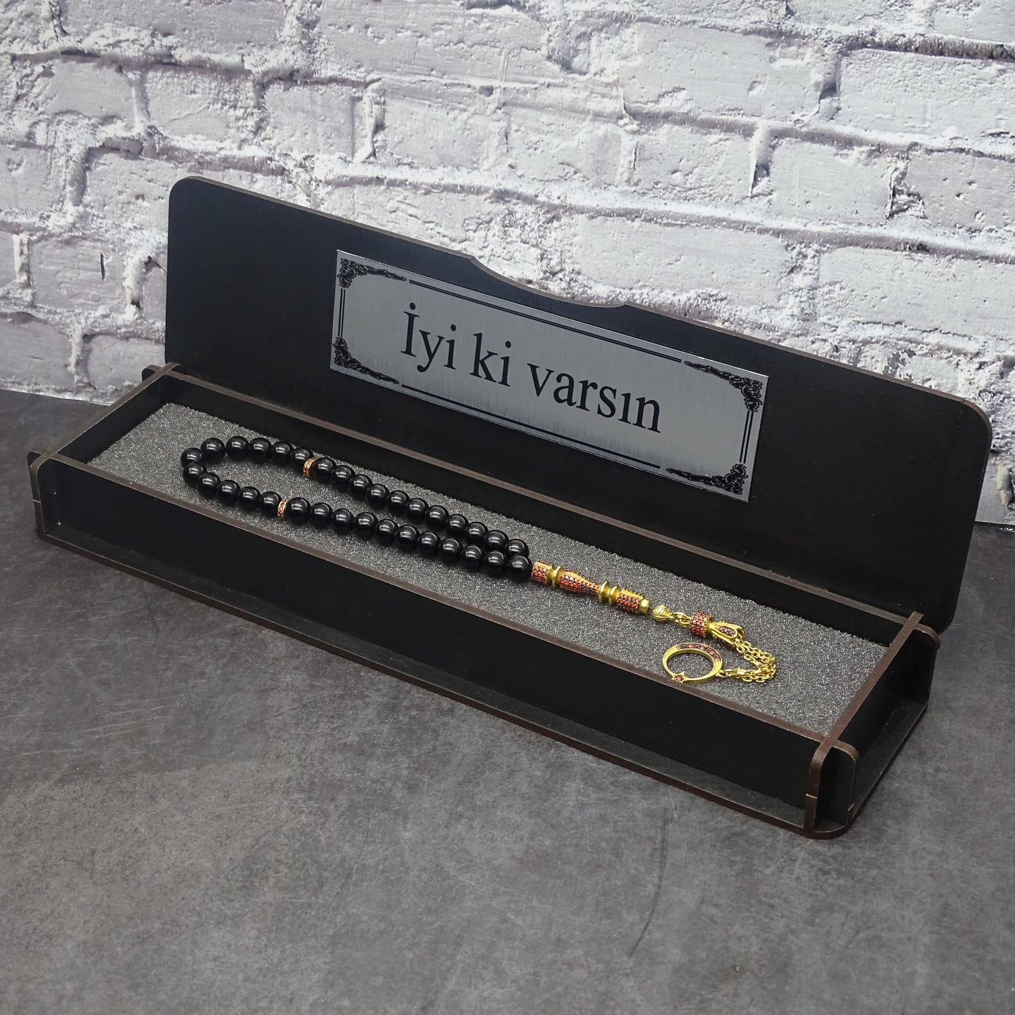 Bozkurt kutulu doğal taş tesbih