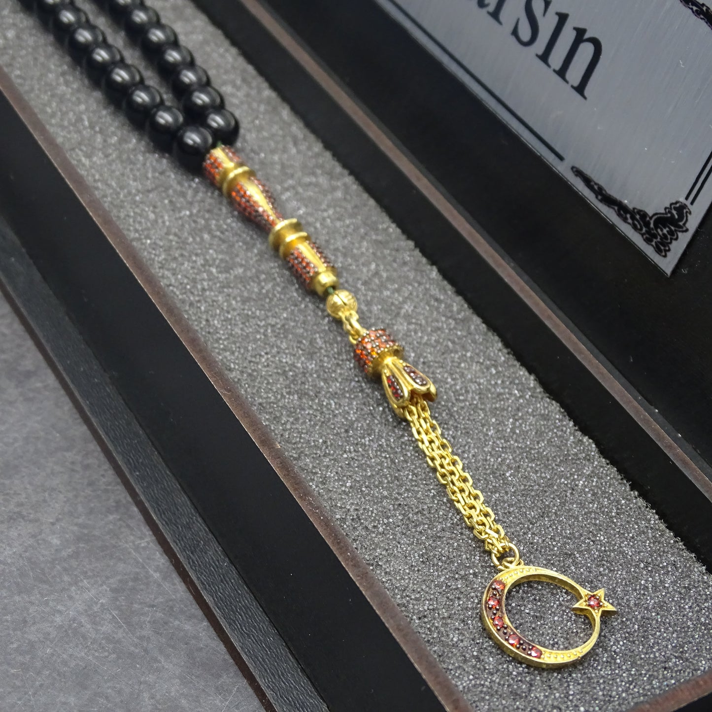 Bozkurt kutulu doğal taş tesbih