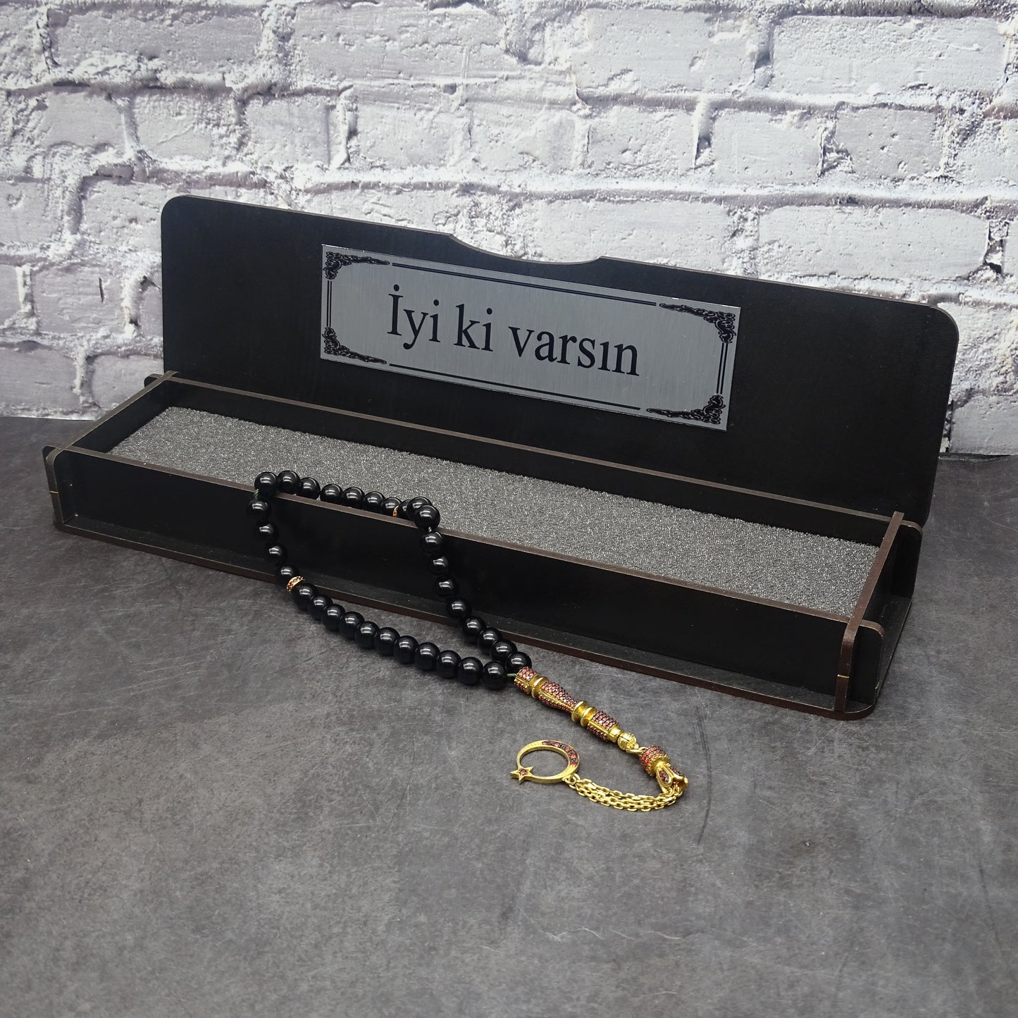 Bozkurt kutulu doğal taş tesbih