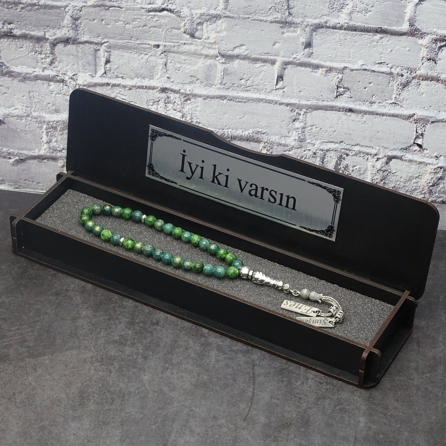 Kutu ile Kişiselleştirilmiş Doğal Taş Tesbih