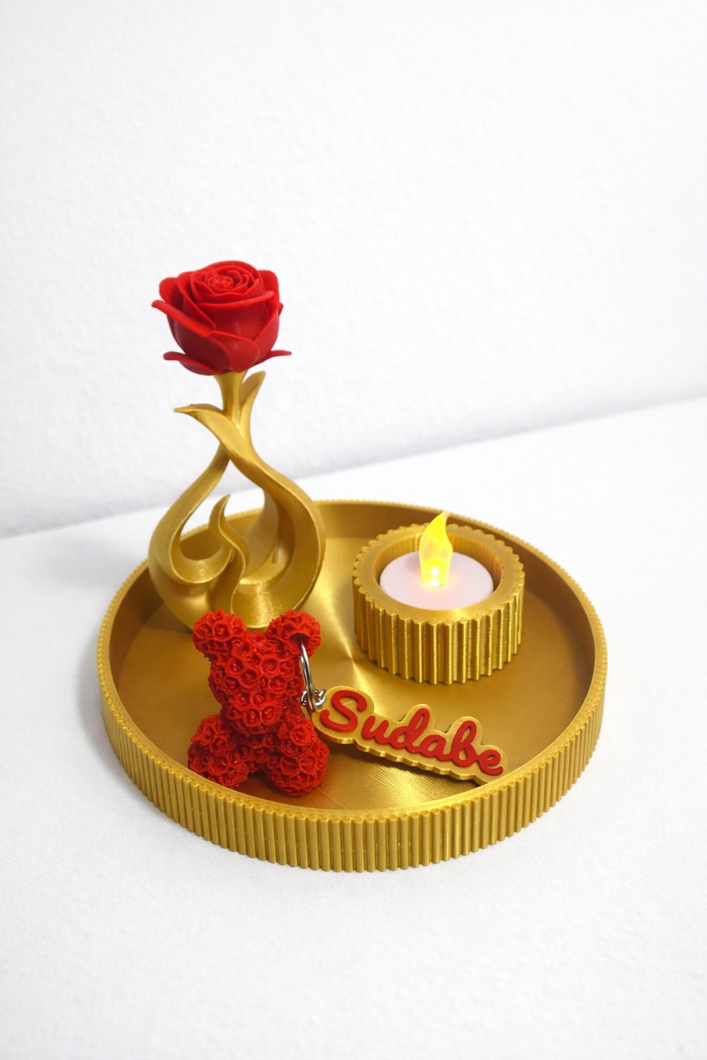 Elegantes Rosen-Set mit personalisiertem Schlüsselanhänger – Geschenk für Frauen (handgefertigt)