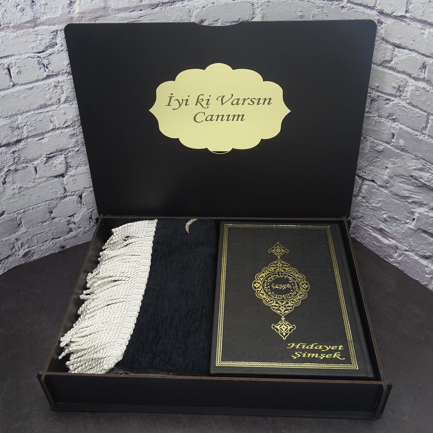 Personalisierte Geschenkset mit Vollständiges Kuran und Gebetsteppich